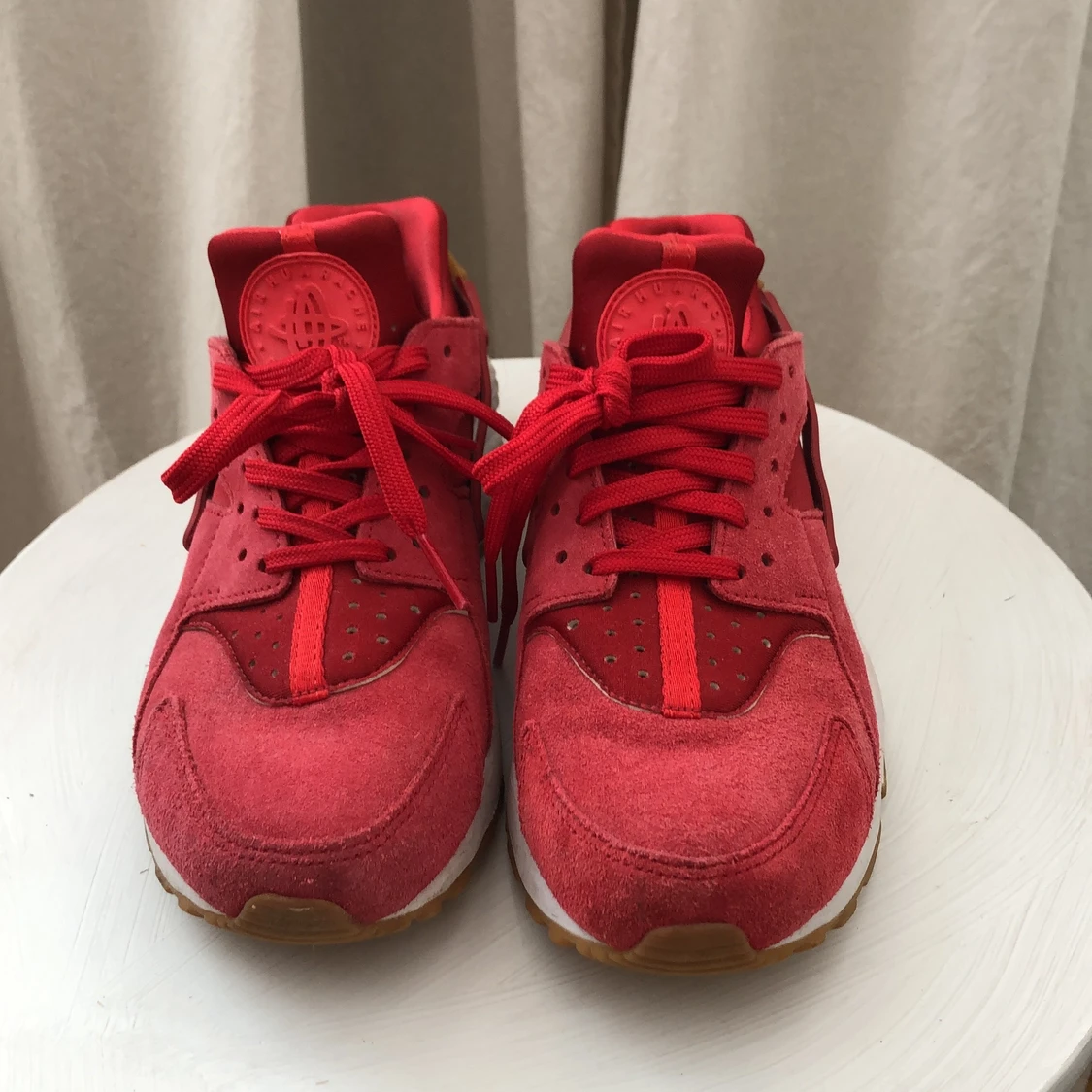 Röda Nike Huaraches  - 90