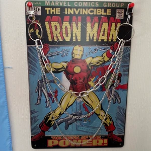 Liten kedja - Till för att hänga i byxan. Min kompis har ingen användning av denna längre, kedjan är i fint skick. Köp nu idag! 😊