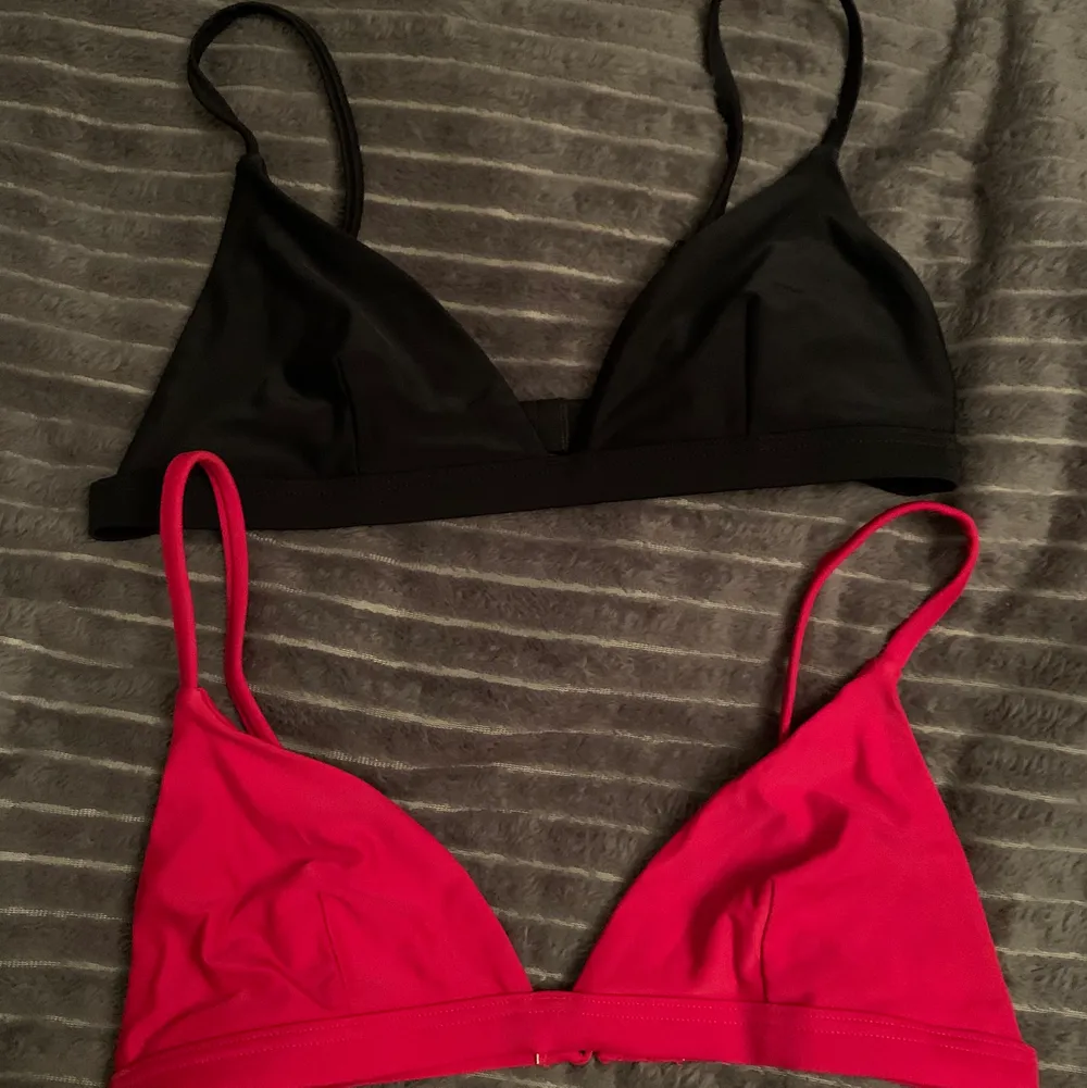 ❌svart såld❌ Röd bikiniöverdel från stadium i strl 36. Fin passform men för liten! 30 + frakt. Toppar.