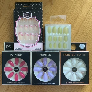 Lösnaglar!  - 25kr styck eller alla för 60kr, köpare betalar frakt💖💖💖 (gröna, rosa, lila & vita sålda!  dom i övre vänstra hörnet är kvar)