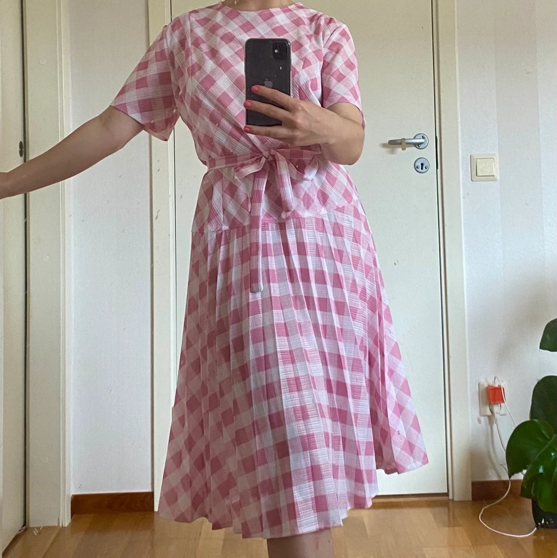 Ljusrosa gingham klänning