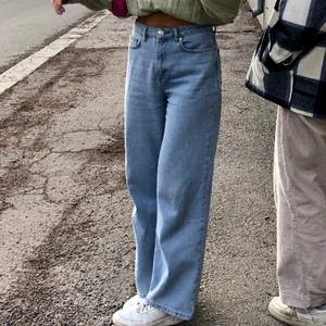 jeans!! - superfina vida jeans från na-kd!!