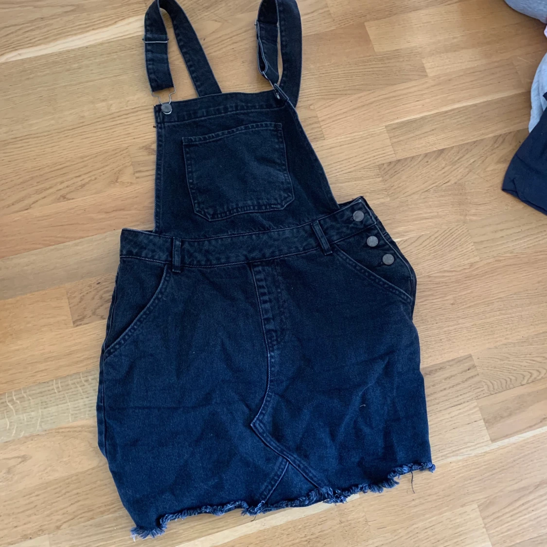 Hängselklänning storlek 38 - 90