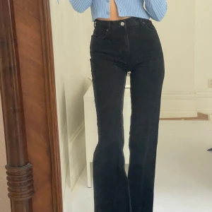 Zara jeans - Svarta jeans från zara. Bra kvalite