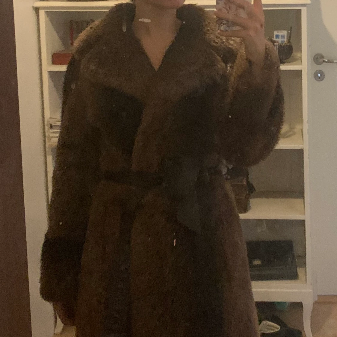 Pälsjacka. Lång äkta  - 91