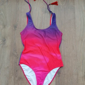 Vero Moda pink swimsuit size M - Worn once. Size M. Very impressive.