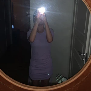 Klänning  - Använd 1 gång                                                              Mycket bra skick  Väldigt stretching 😆