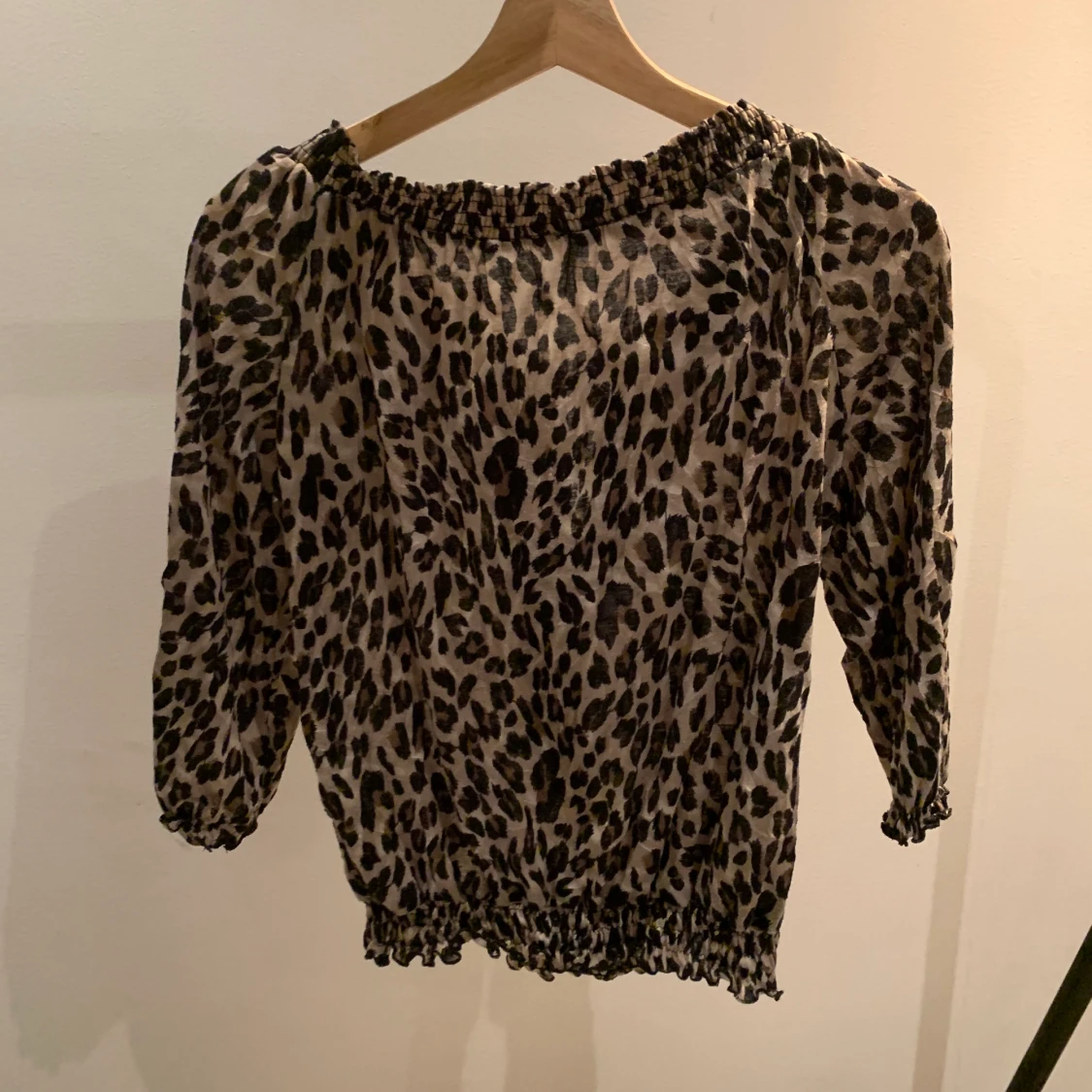 Leopardmönstrad blus - 90