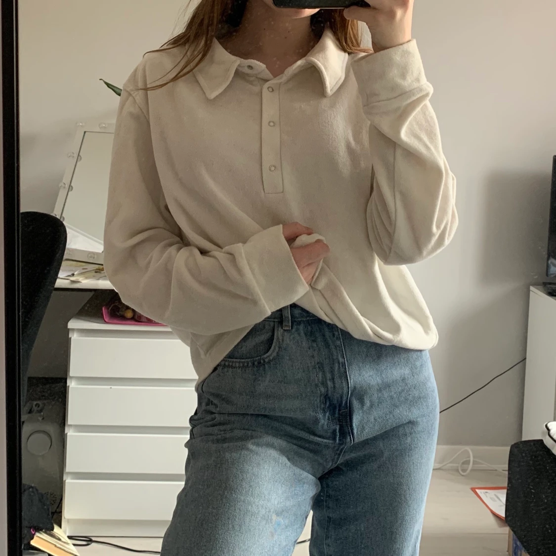 Vit collegtröja - 91