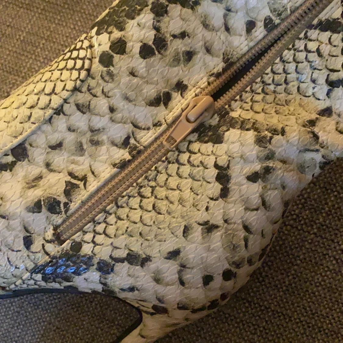 Stövlar i ormskinn   - 91