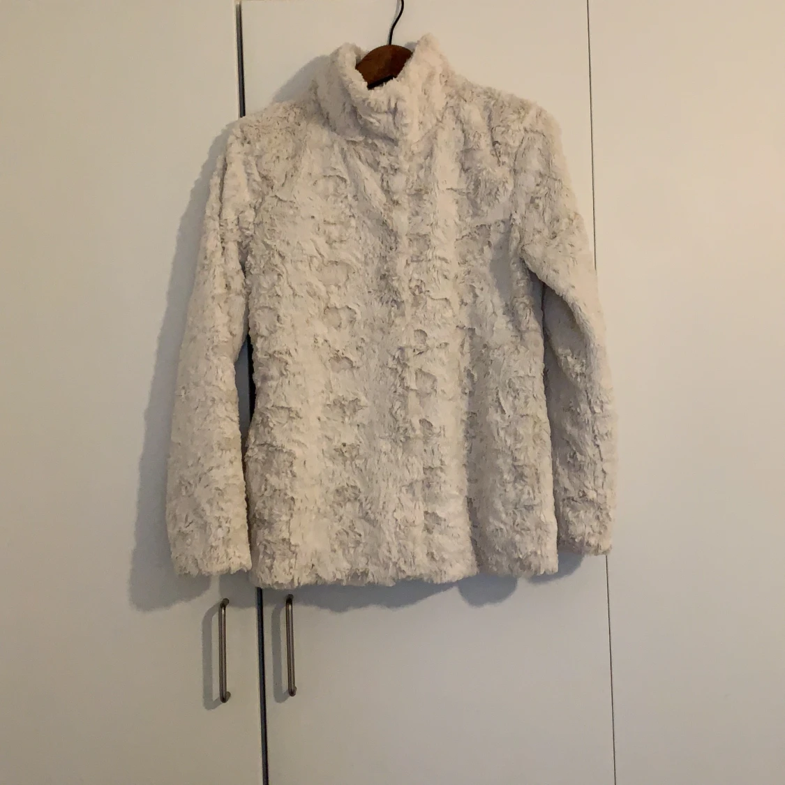 Skitgosig mjuk jacka från HM 