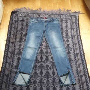 3 quarters lowmidjan jeans  - I