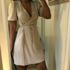 Klänning - Klänning från MANGO✨ Storlek M men passar även S