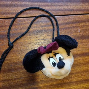 Mimmi retro - Mjuk retro väska/plånka. 25 kr.samfraktar vid köp av flera varor för 66 kr 👍💕📦 obs! Först till kvarn på allt jag säljer!