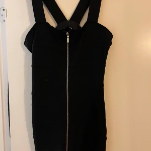 Klänning  - Fint skick 