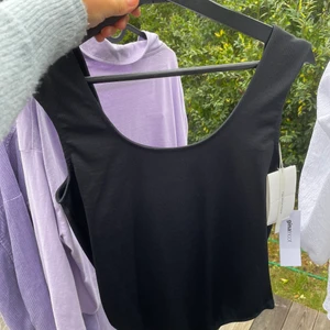 Body från Ginatricot - En oanvänd body från ginatricot! Maja Nilsson Lindelöf kollektion ❤️