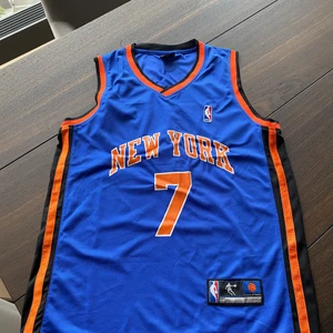 NBA New York n.7 💙🧡💙🧡💙🧡💙💛 - NBA New York n.7 💙🧡💙🧡💙🧡 storlek 2xl 