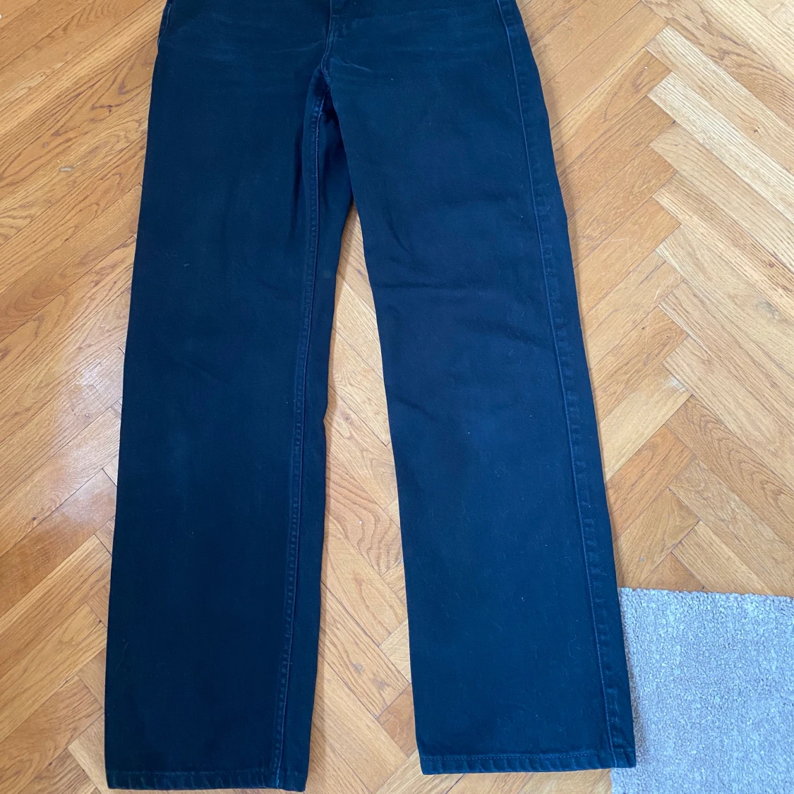 Weekday jeans i modellen Row - 90