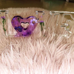 Love stand  - Love stand från Resin 