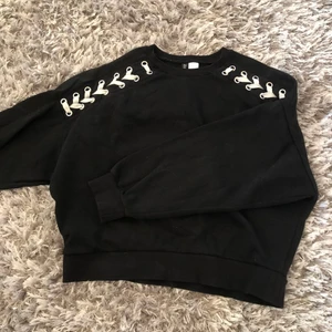 Tröja -  En söt svart tröja 🦓💓