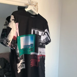 T-shirt från nakd ❤️‍🔥❤️‍🔥 - Säljer en T-shirt från nakd i storlek xxs som är oversized så den passar s-m också!!😍😍
