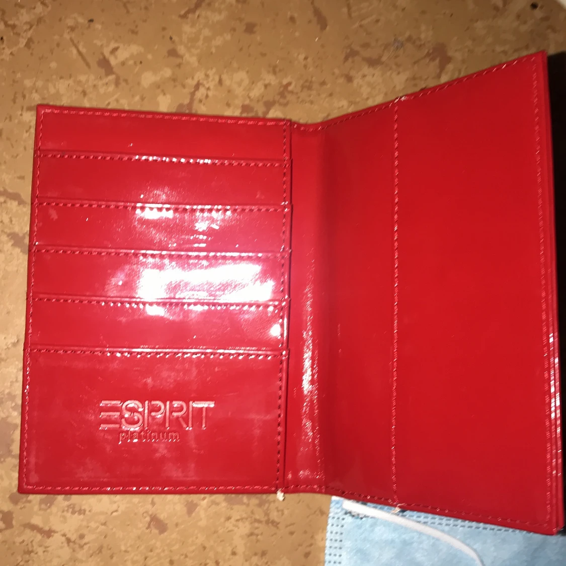 Röd Lack plånbok ESPRIT platinum - 90