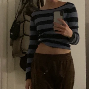 Randig tröja - Cool randig tröja köpt second hand! Bra skick!