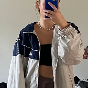 Snygg addidas jacka - Addida vind/tränings jacka, fint skick 