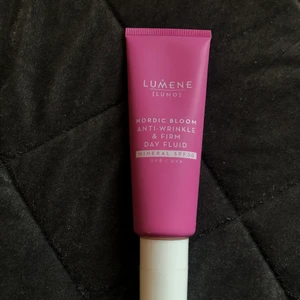 Dag kräm 💕 - Dag kräm från lumene! Helt oanvänd, köpte i våras 💓