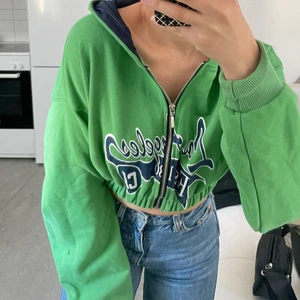 Hoodie - Storlek S, köpt från Adlika