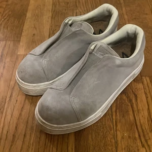 Eytys - Gråa superfina eytys som jag säljer då jag aldrig använder dem längre 