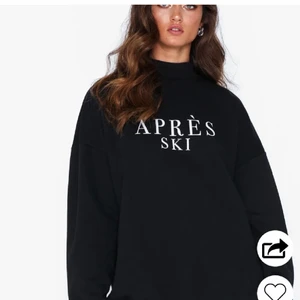 Sweatshirt med tryck från Nelly storlek M - Knappt använd så i bra skick. 166 kr med inkluderad frakt.