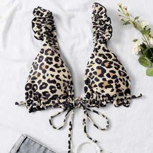 Bikini - Supersöt bikini från SHEIN, helt oanvänd!!❤️