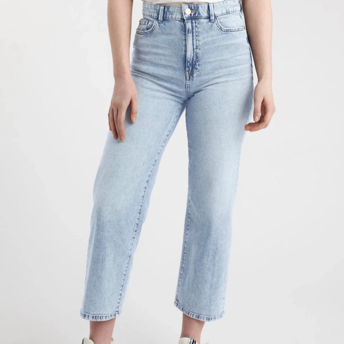 Jeans från Lindex storlek 36, mer som en Modellen heter Hanna