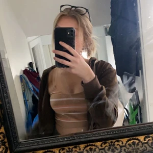 Topp - Säljer detta söta linne/topp