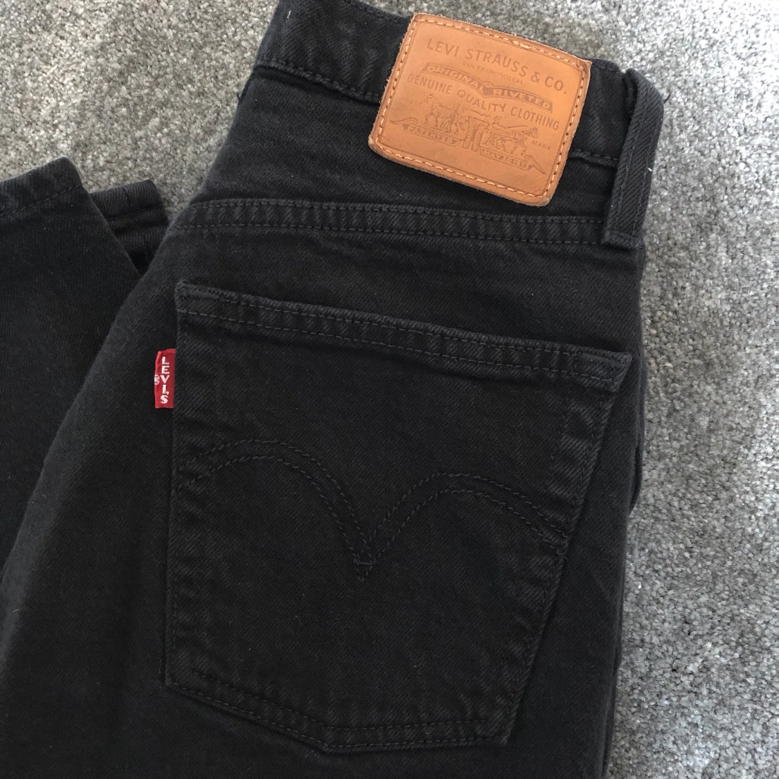Svarta Levis jeans - 91