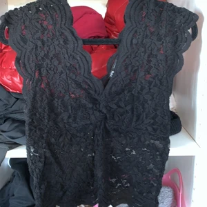 Linne - Jättefint linne från Zara, använd 1 gång, strl M men passar även mindre