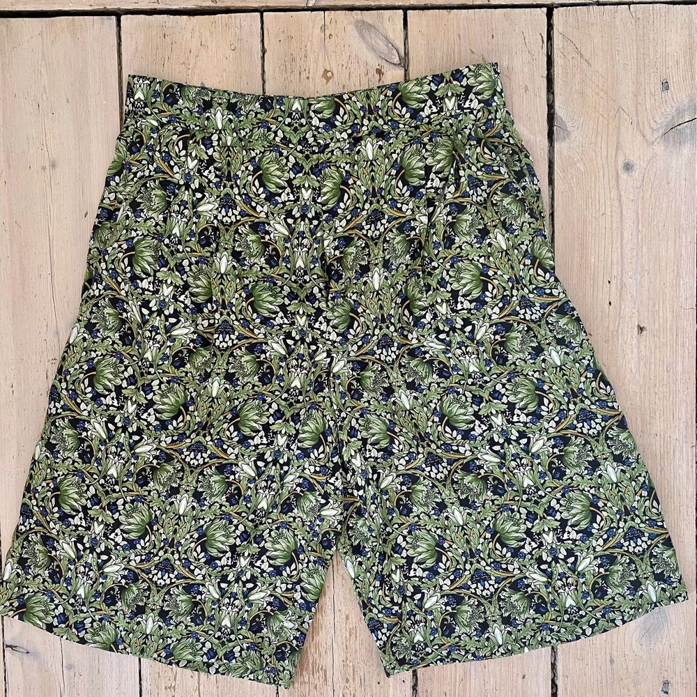 Zara Bermuda Shorts - Zara | Plick 