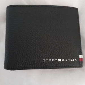 Tommy hilfiger plånbok - 100
