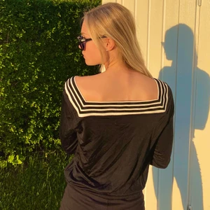 Cool Långärmad - Säljer nu denna snygga tröja då den inte kommer till användning. Hör av dig för mer info!