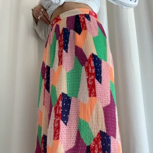 Kjol från &other stories - Otroligt vacker somrig kjol från &other stories! 