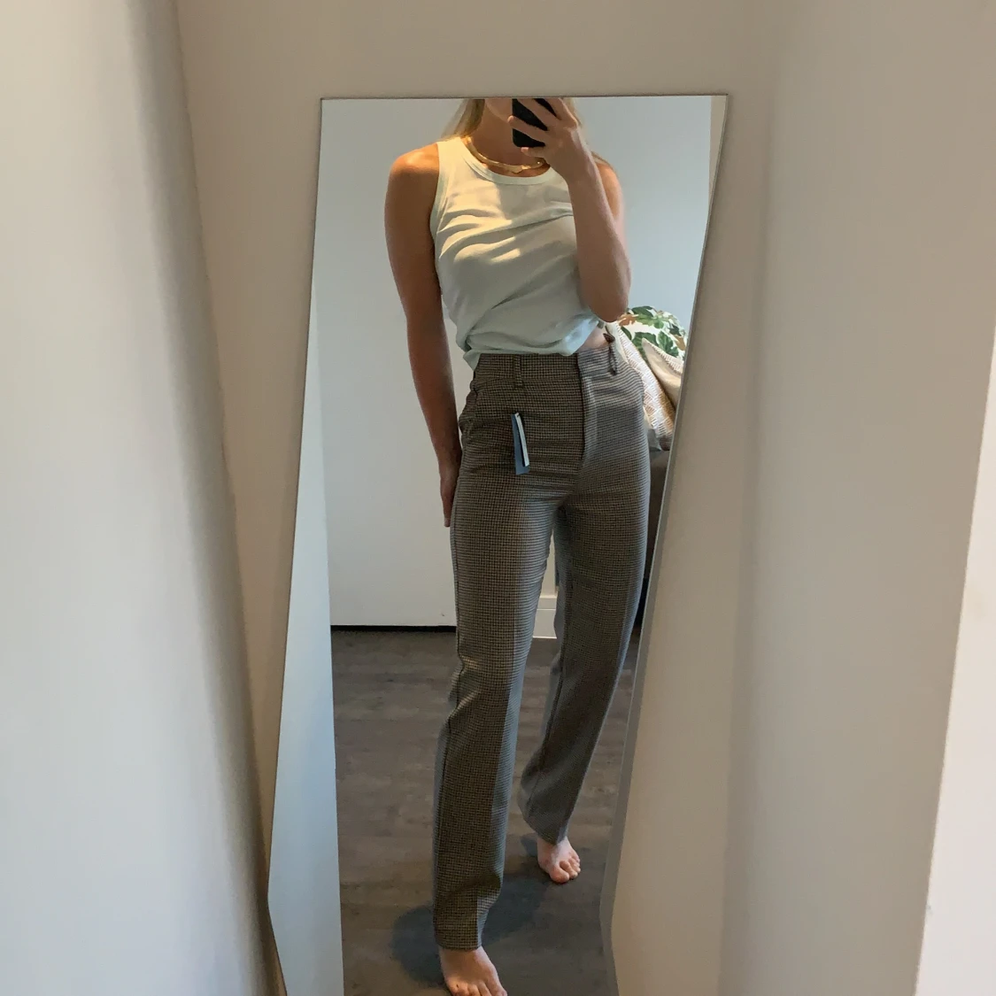 Kostymbyxa i snygg hög passform