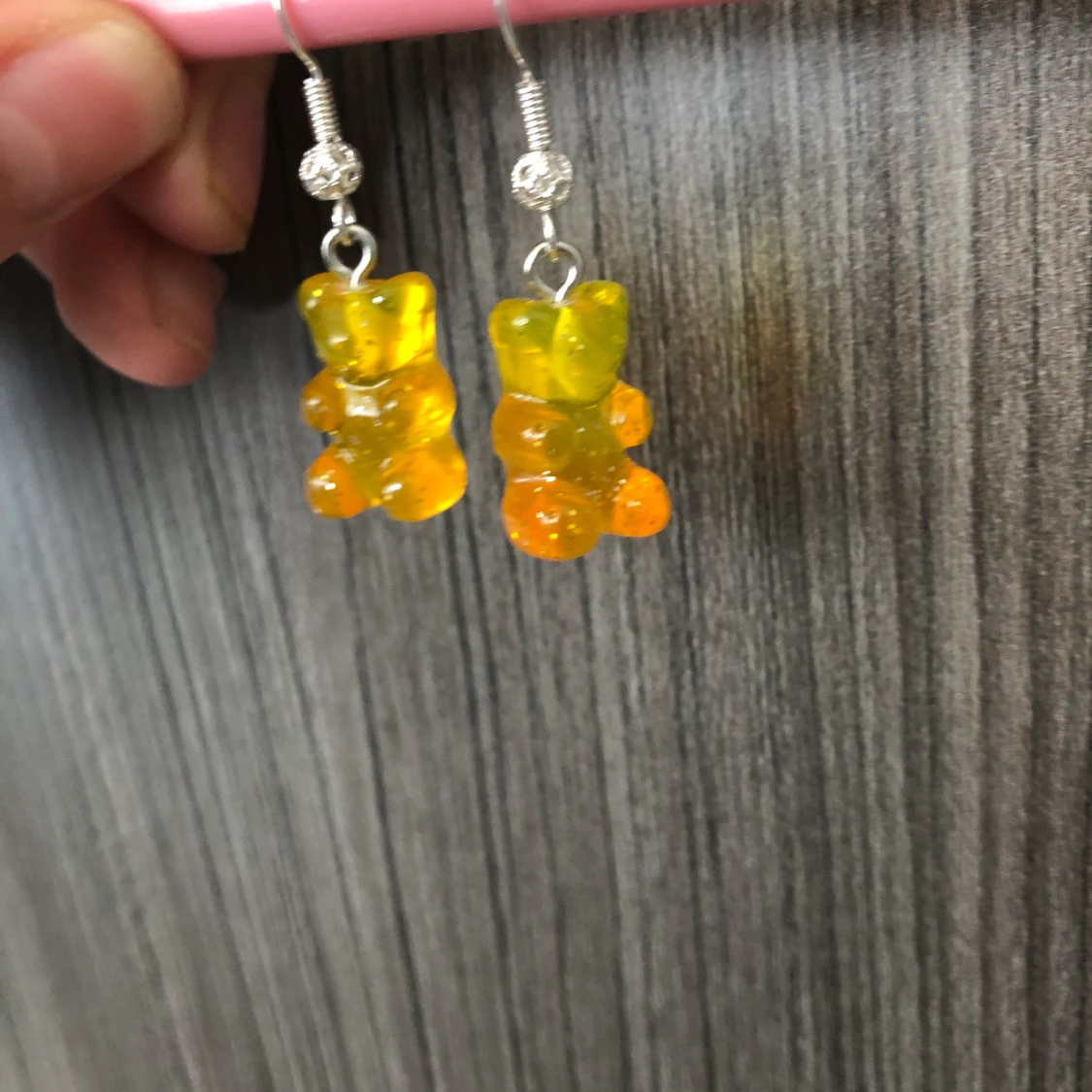 Orange glitter gummybears earings - 90