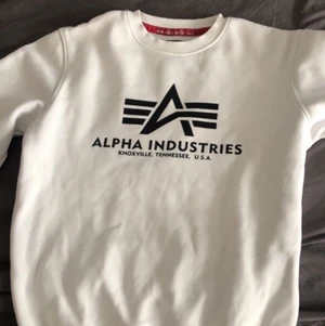 Alpha industries sweatshirt  - Alpha Troja storlek xs använd ett fåtal gånger