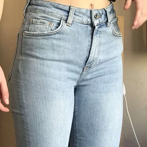 Skinny jeans  - Skit fina skinny jeans från Carlings. Storlek s passar mid rise. Knappt andvända