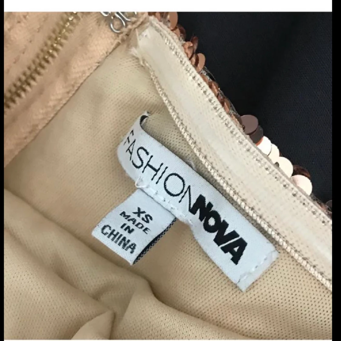 Sequin adress Fashion Nova  - 90