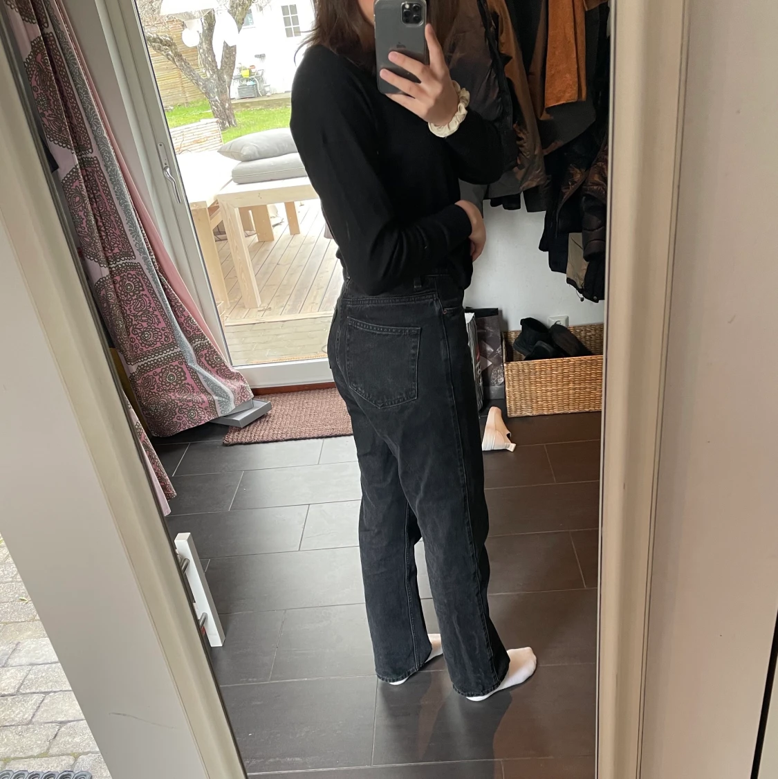 Weekday row jeans strl 27/32