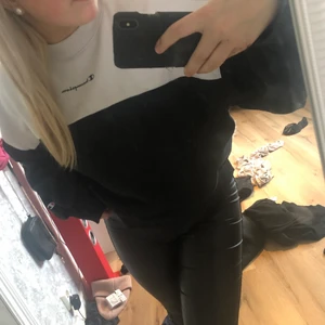 Champion tröja👍🏼 - en såååå snygg tröja!!!!😺💘 kan bytas