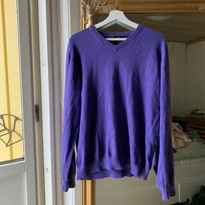 Lila tröja - Lila oversized tröja i strl XL. Beroende på önskad passform fungerar den på S-XL. Köpare står för frakt 💜💙💚