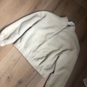 Tröja/hoodie - En riktig mysig hoodie!!💘💘 kan bytas